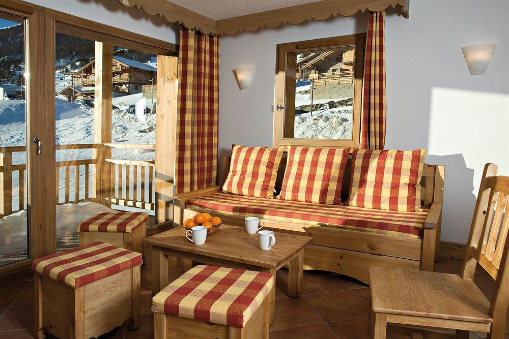 Belambra Clubs Residence Les Menuires - Le Hameau Des Airelles Сен-Мартен-де-Бельвіль Екстер'єр фото